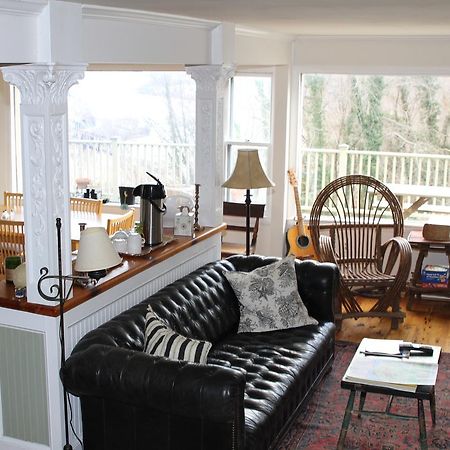 Ledge House Bed & Breakfast Harper's Ferry Esterno foto