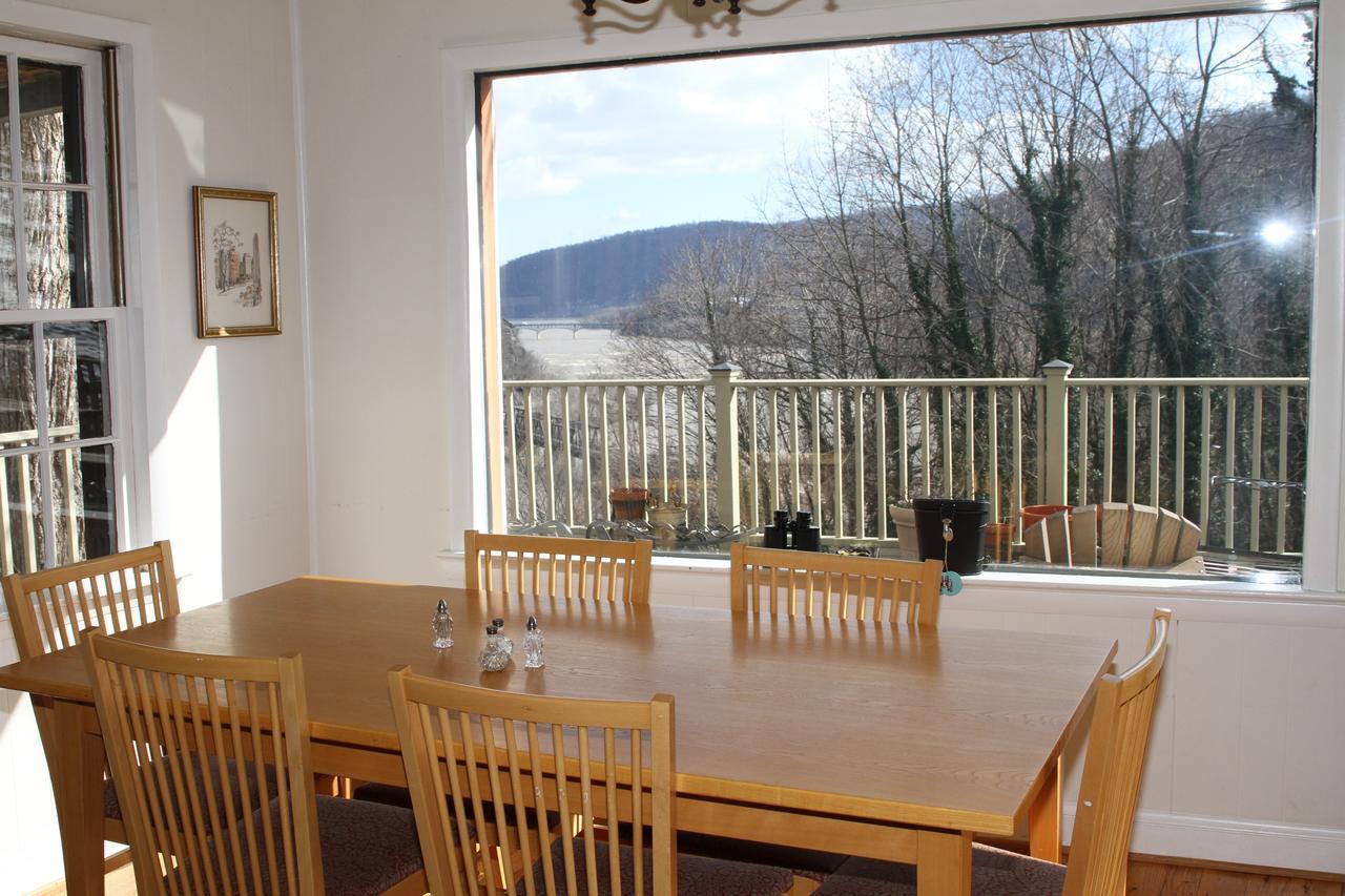 Ledge House Bed & Breakfast Harper's Ferry Esterno foto